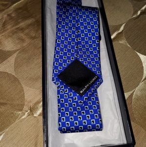 New Ralph Lauren Handmade 100% Silk Tie. Italy.